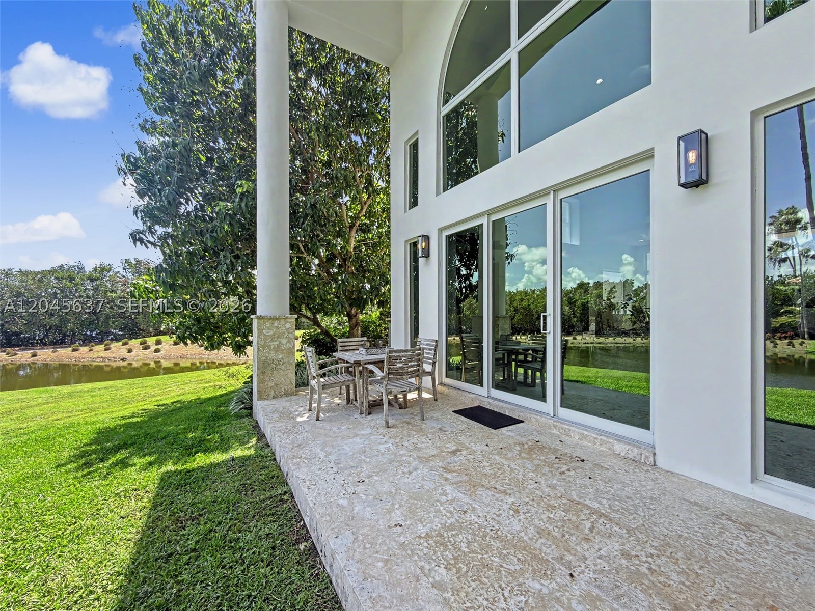 DEERING BAY ESTATES - Residential