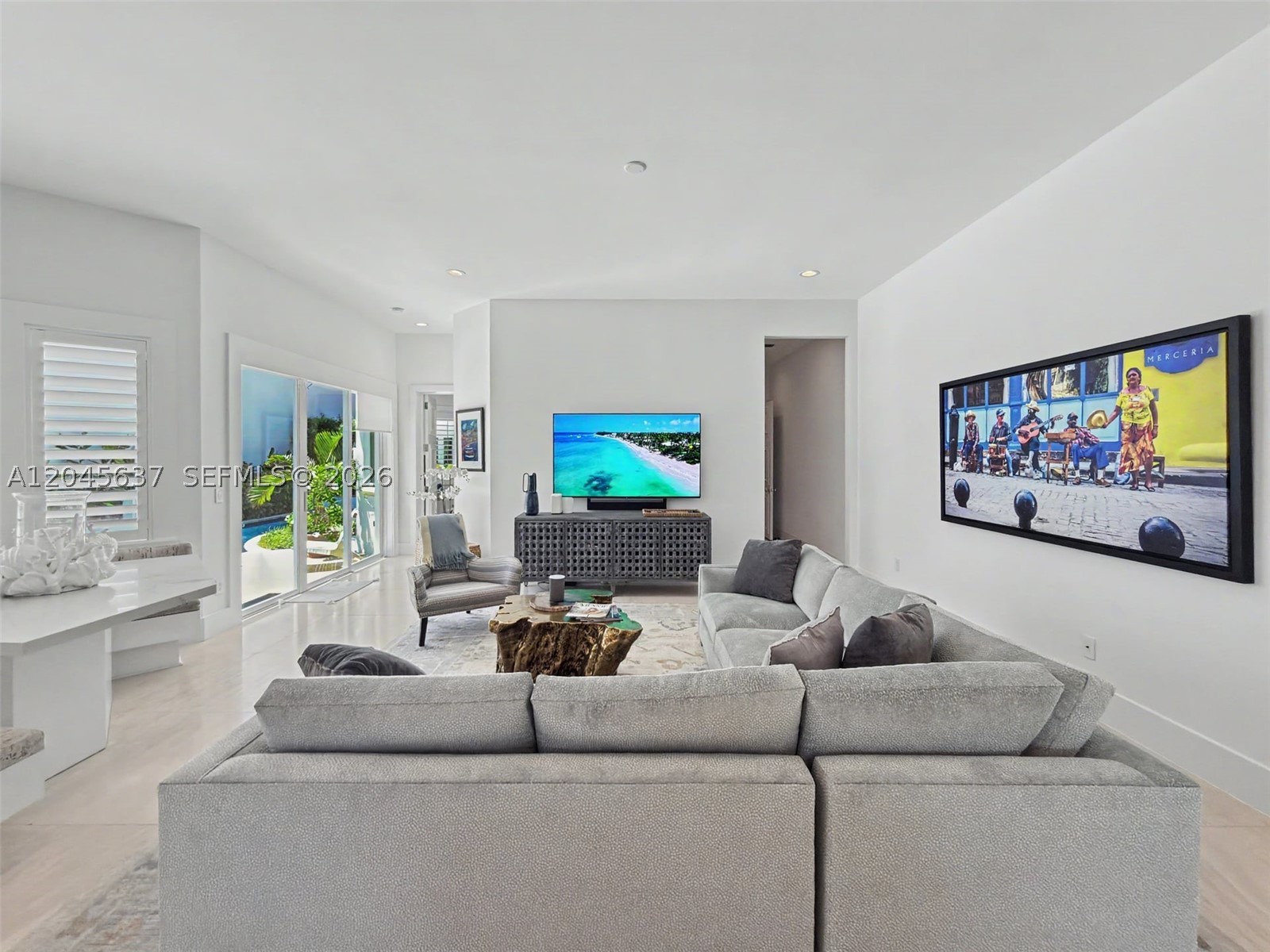 DEERING BAY ESTATES - Residential