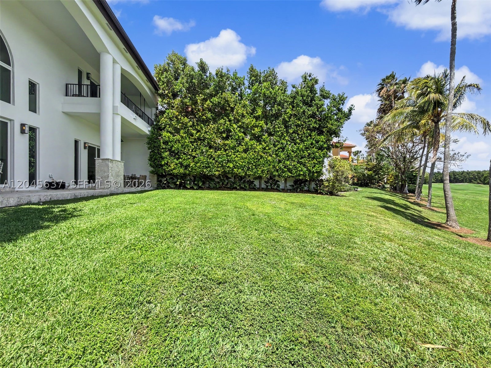 DEERING BAY ESTATES - Residential