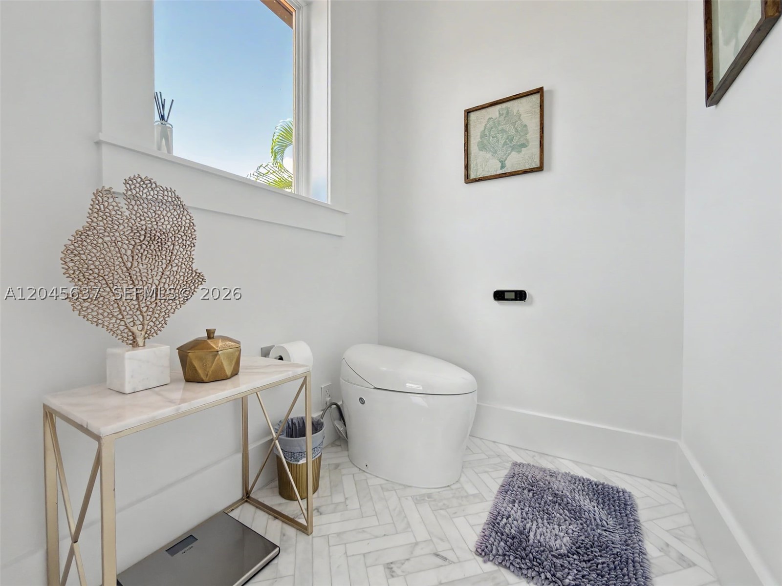 DEERING BAY ESTATES - Residential