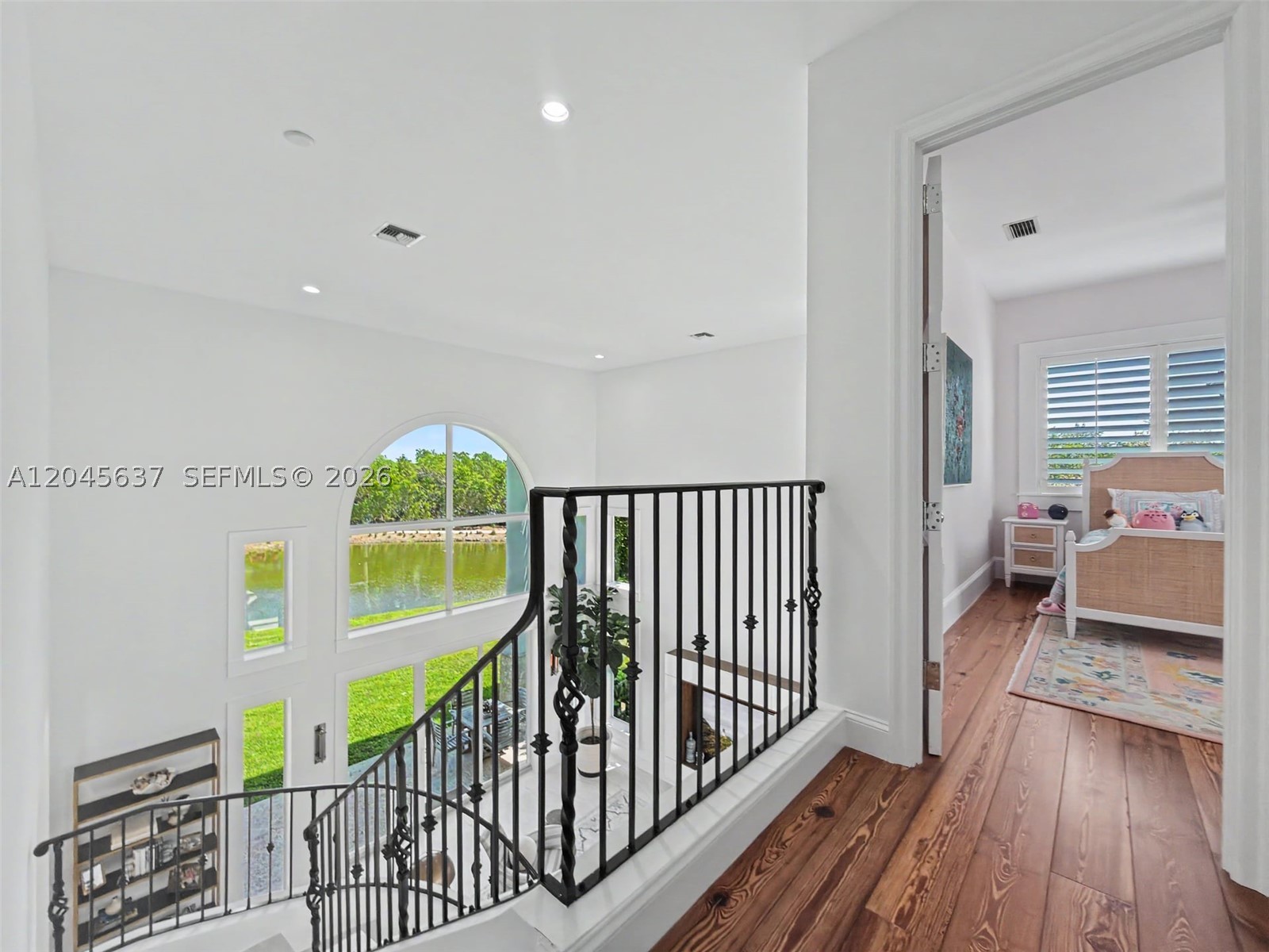 DEERING BAY ESTATES - Residential