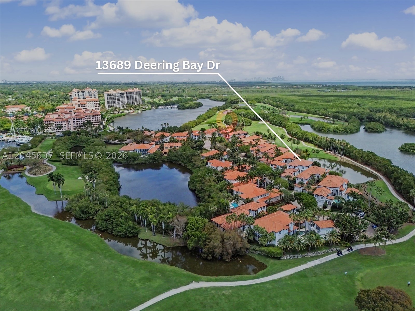 DEERING BAY ESTATES - Residential
