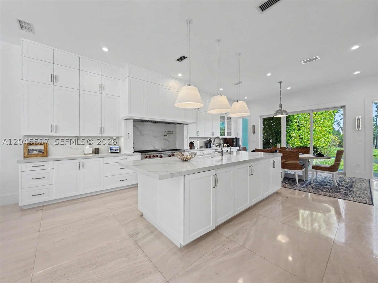 DEERING BAY ESTATES - Residential