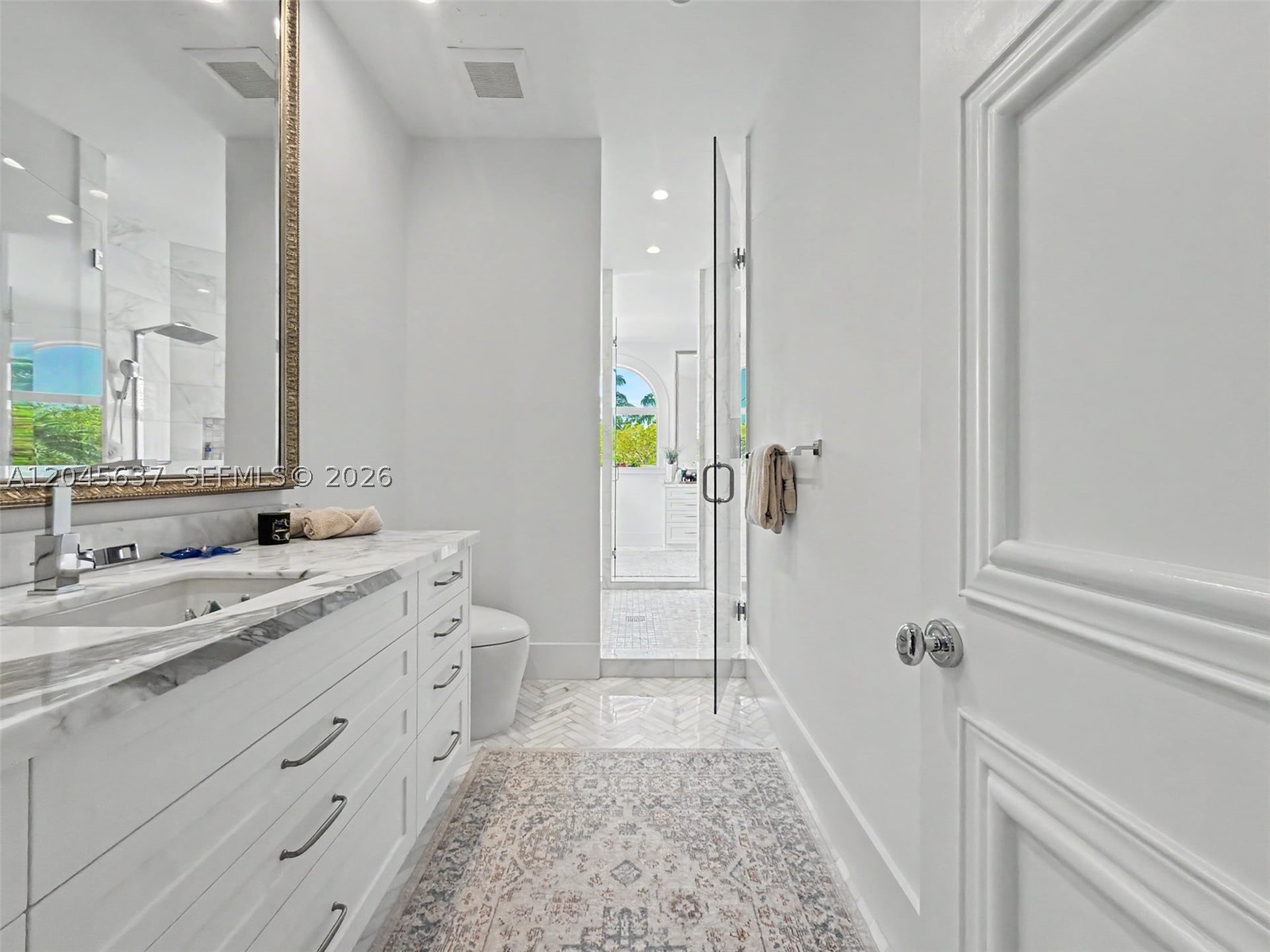 DEERING BAY ESTATES - Residential