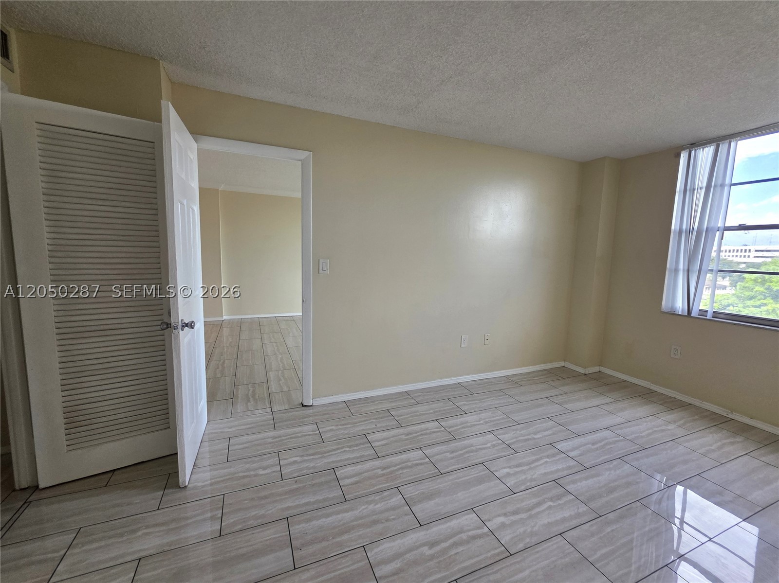 PARKWAY TOWERS BLDG 1 - Residential