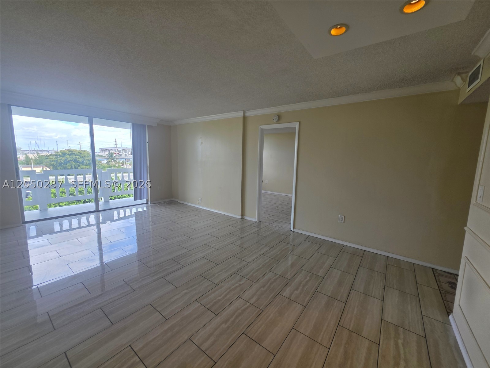 PARKWAY TOWERS BLDG 1 - Residential