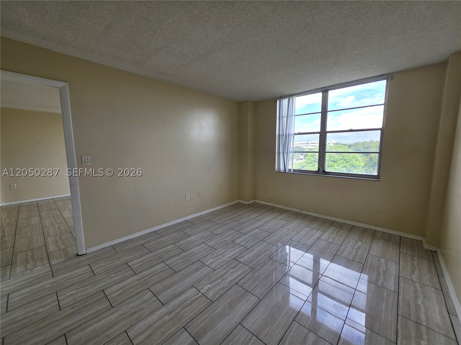 PARKWAY TOWERS BLDG 1 - Residential