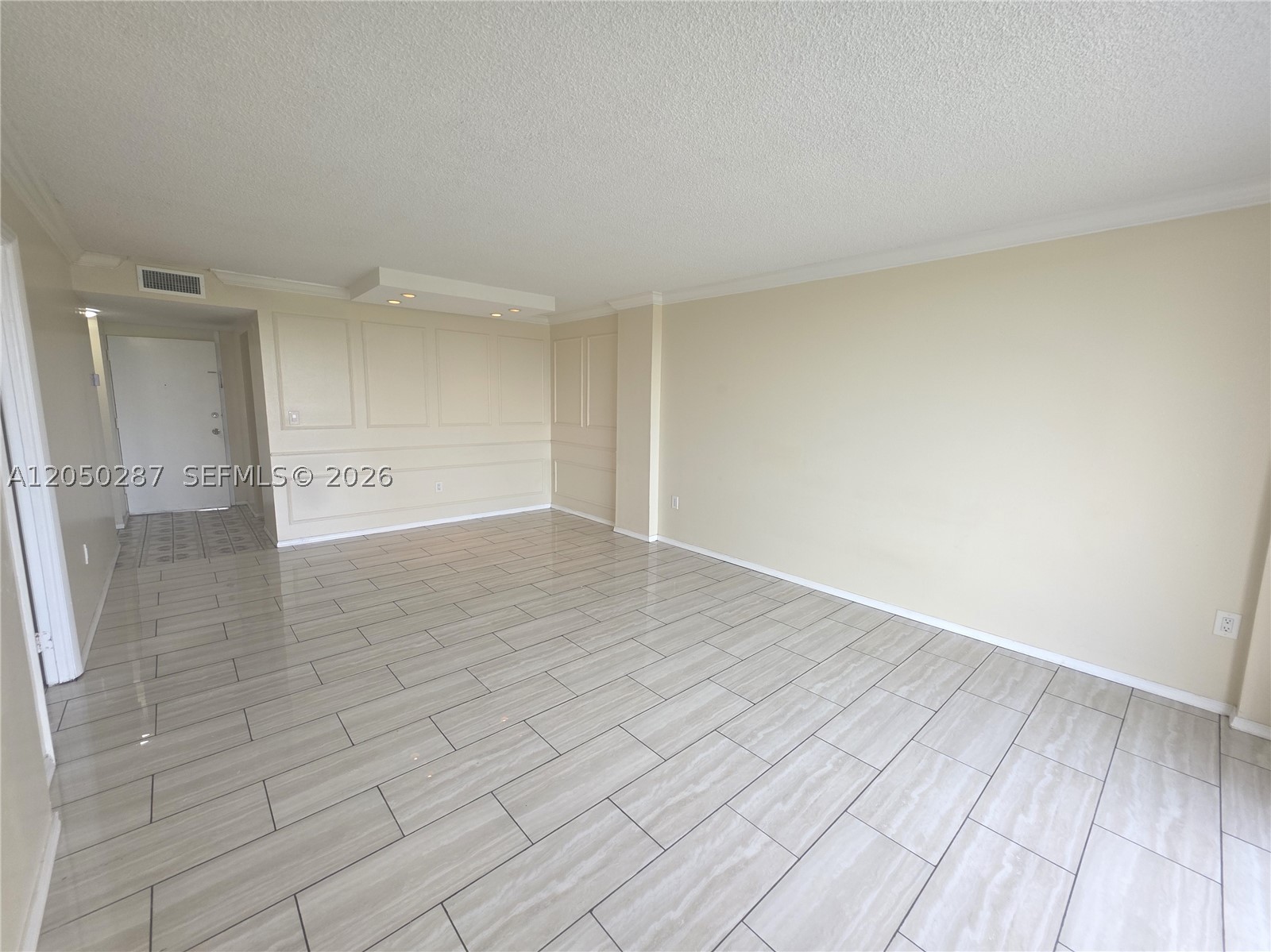 PARKWAY TOWERS BLDG 1 - Residential