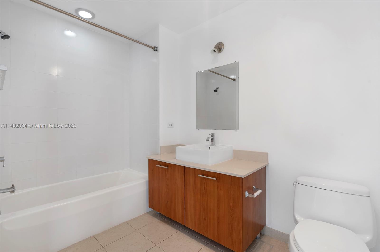 FOUR MIDTOWN MIAMI CONDO - Residential Lease