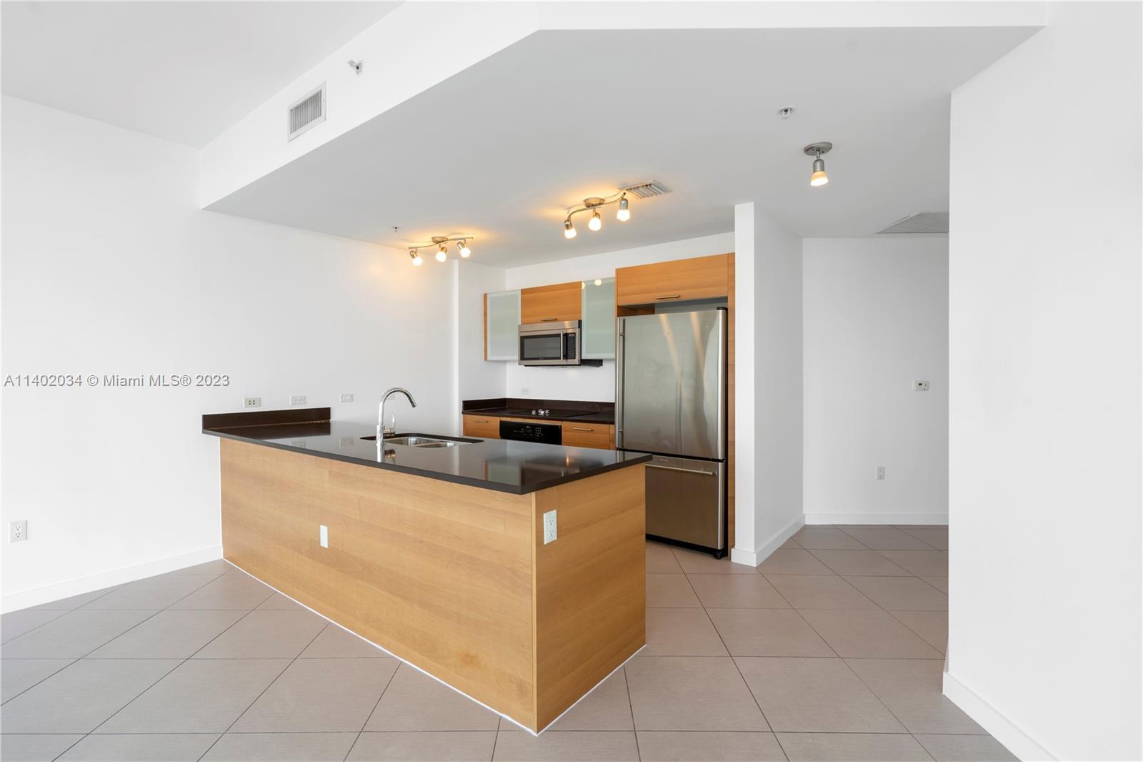 FOUR MIDTOWN MIAMI CONDO - Residential Lease