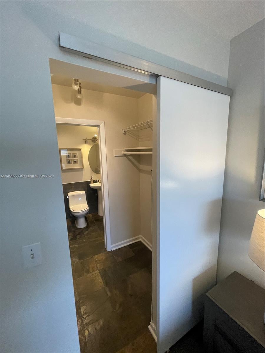 AZUL AT KIMBERLY LAKE CON - Residential Lease