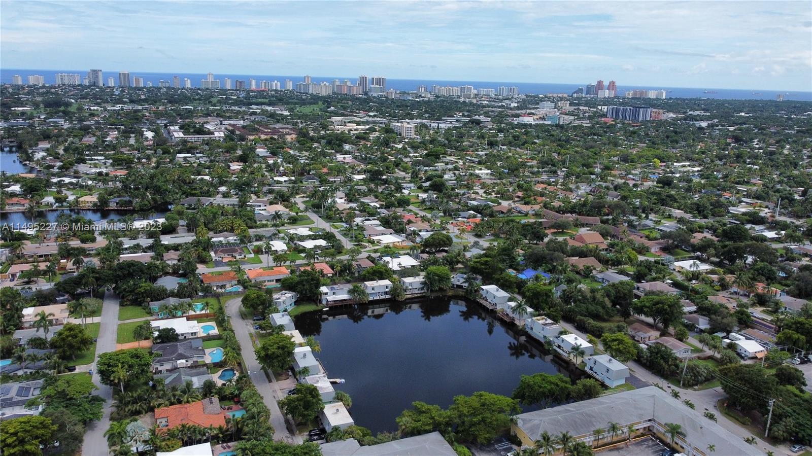 AZUL AT KIMBERLY LAKE CON - Residential Lease