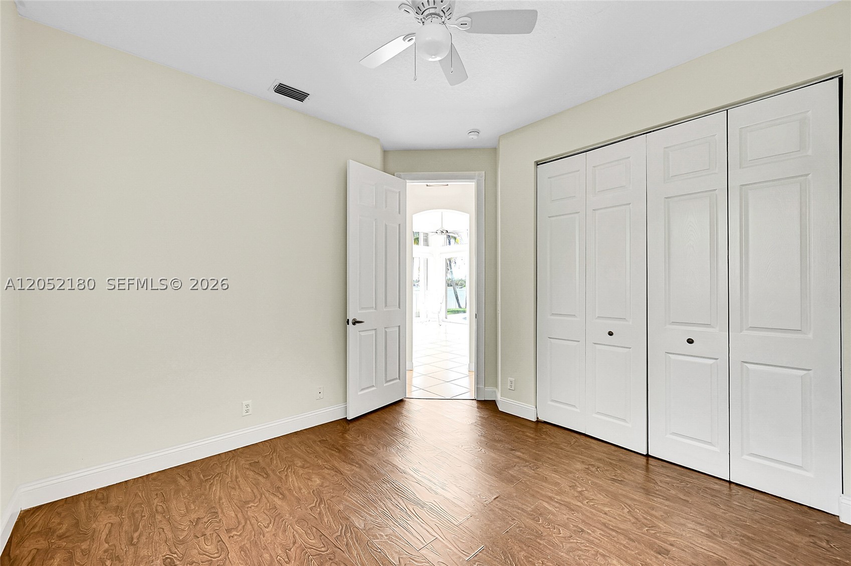 MARINERS COVE OF EAGLE LA - Residential Lease