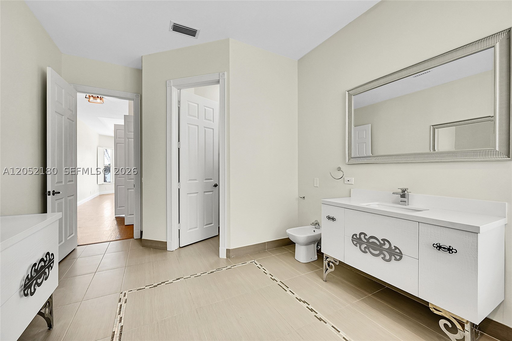 MARINERS COVE OF EAGLE LA - Residential Lease