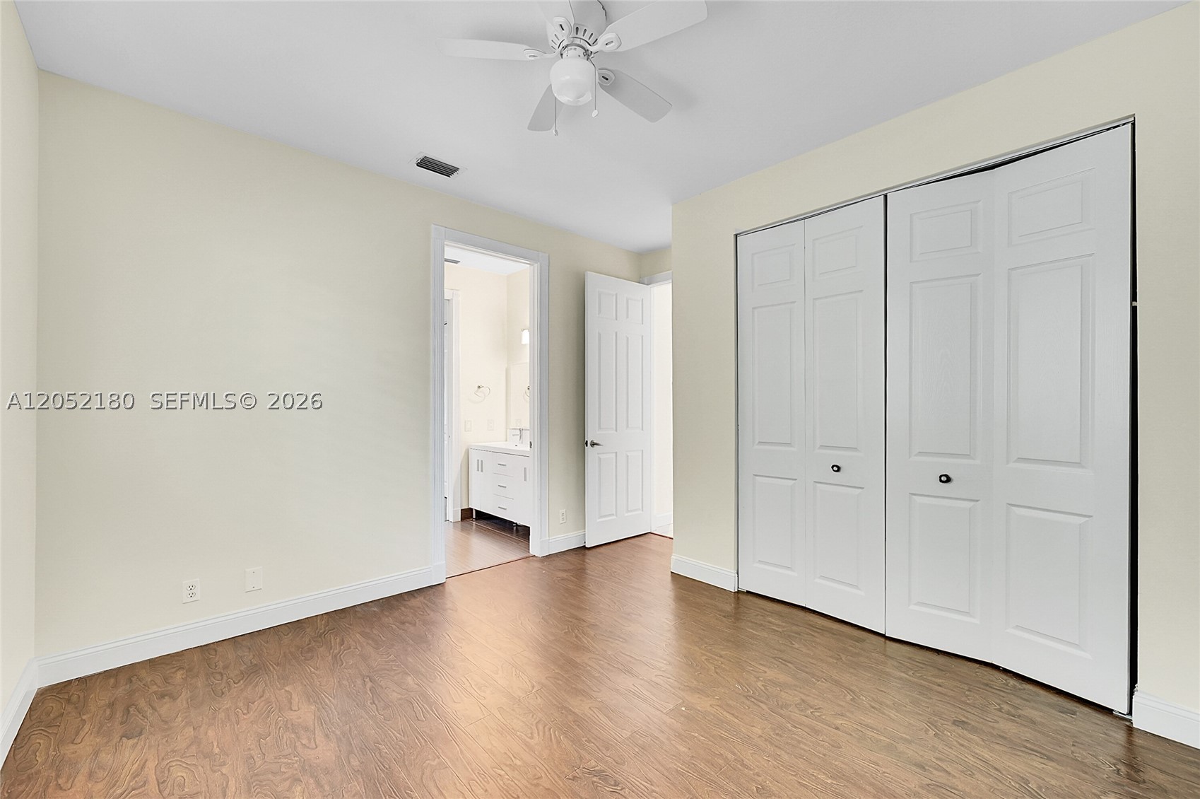 MARINERS COVE OF EAGLE LA - Residential Lease