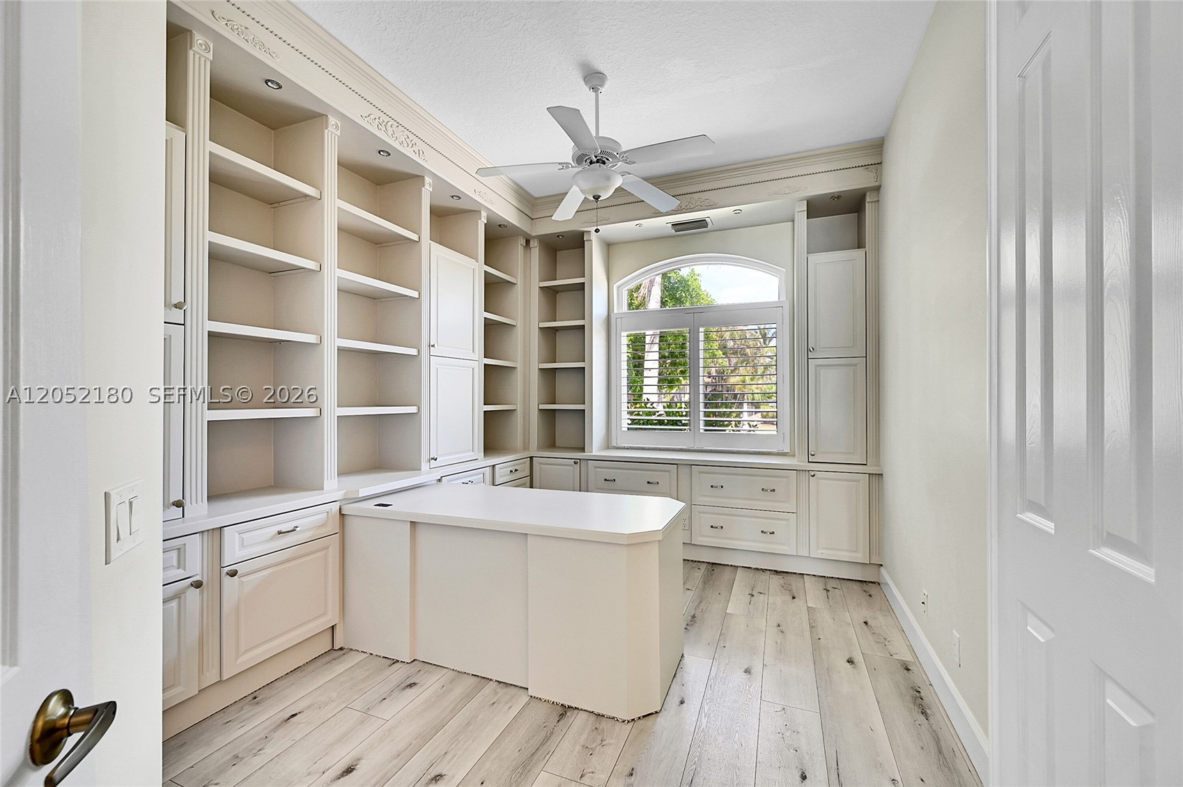 MARINERS COVE OF EAGLE LA - Residential Lease