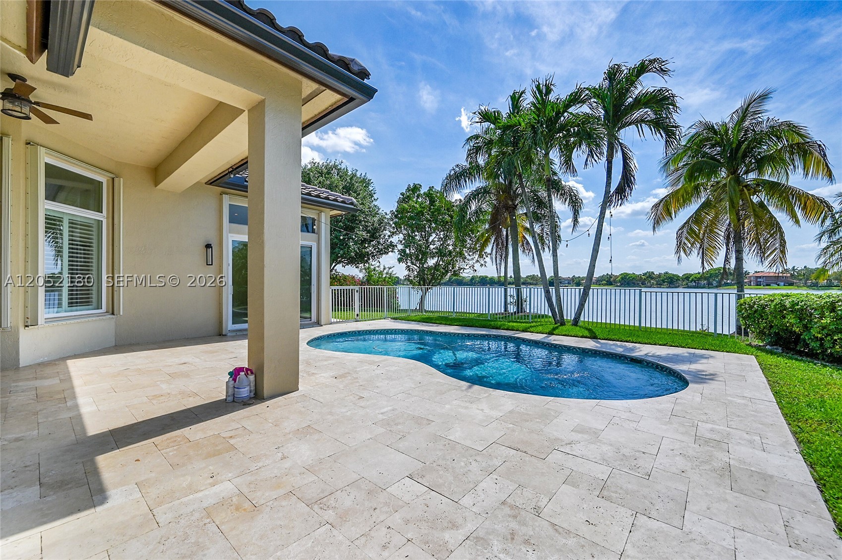 MARINERS COVE OF EAGLE LA - Residential Lease