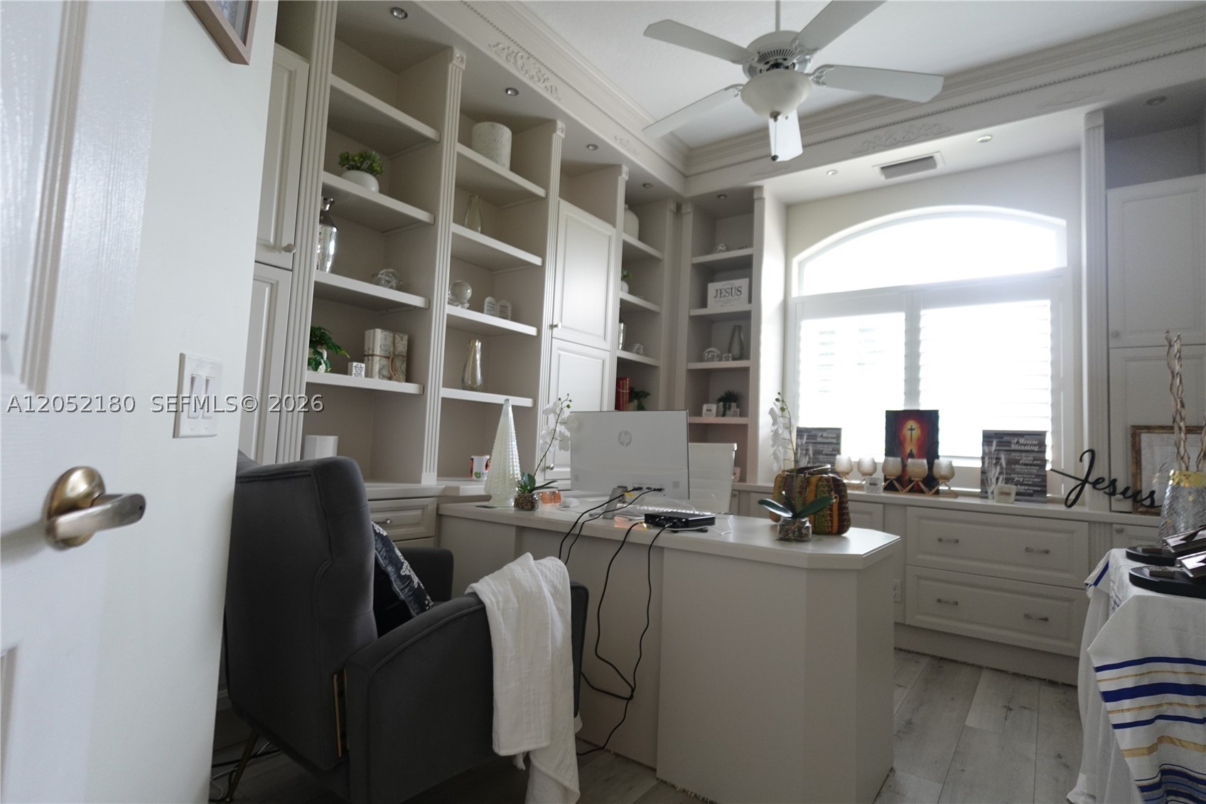 MARINERS COVE OF EAGLE LA - Residential Lease