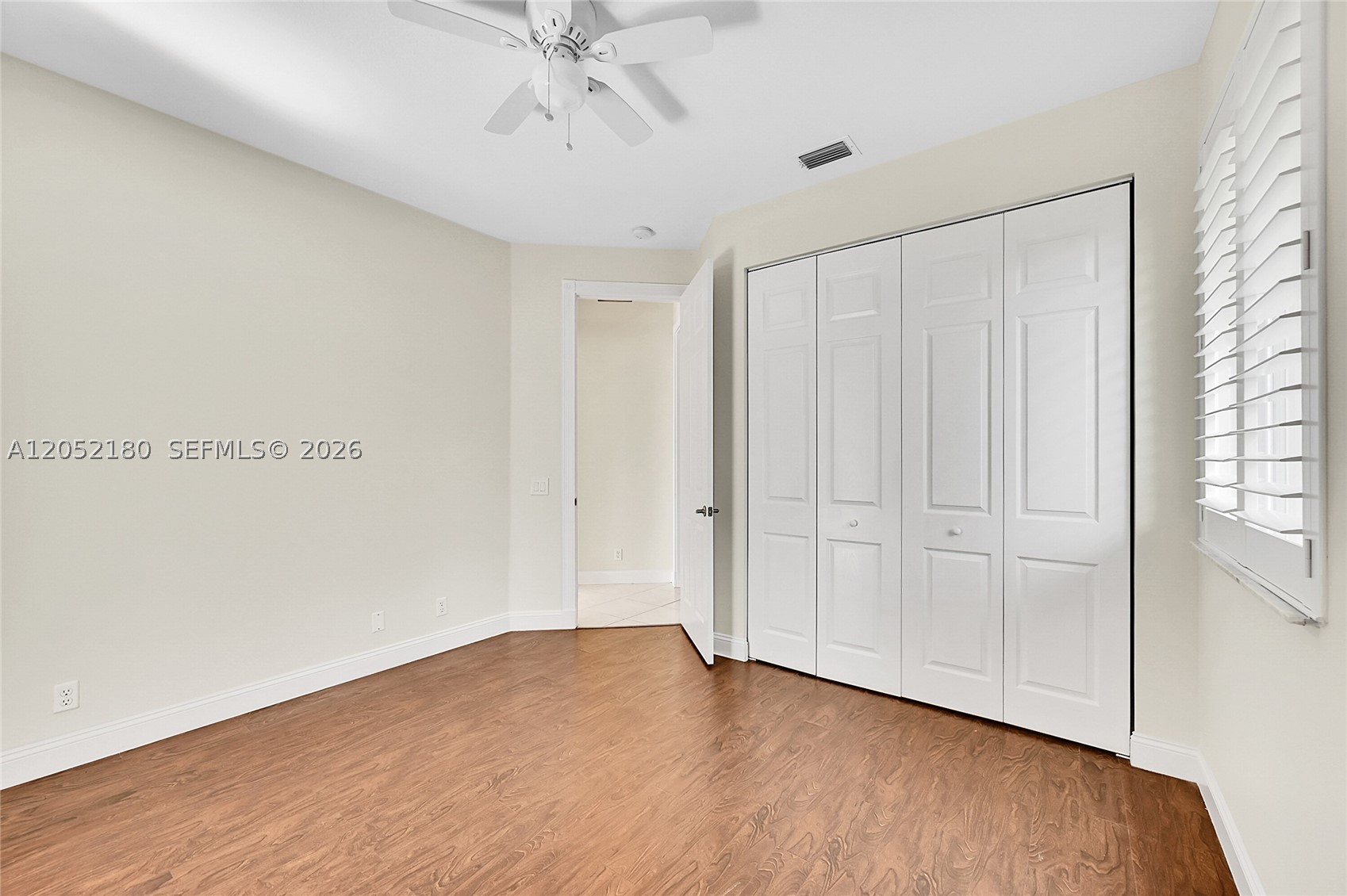 MARINERS COVE OF EAGLE LA - Residential Lease