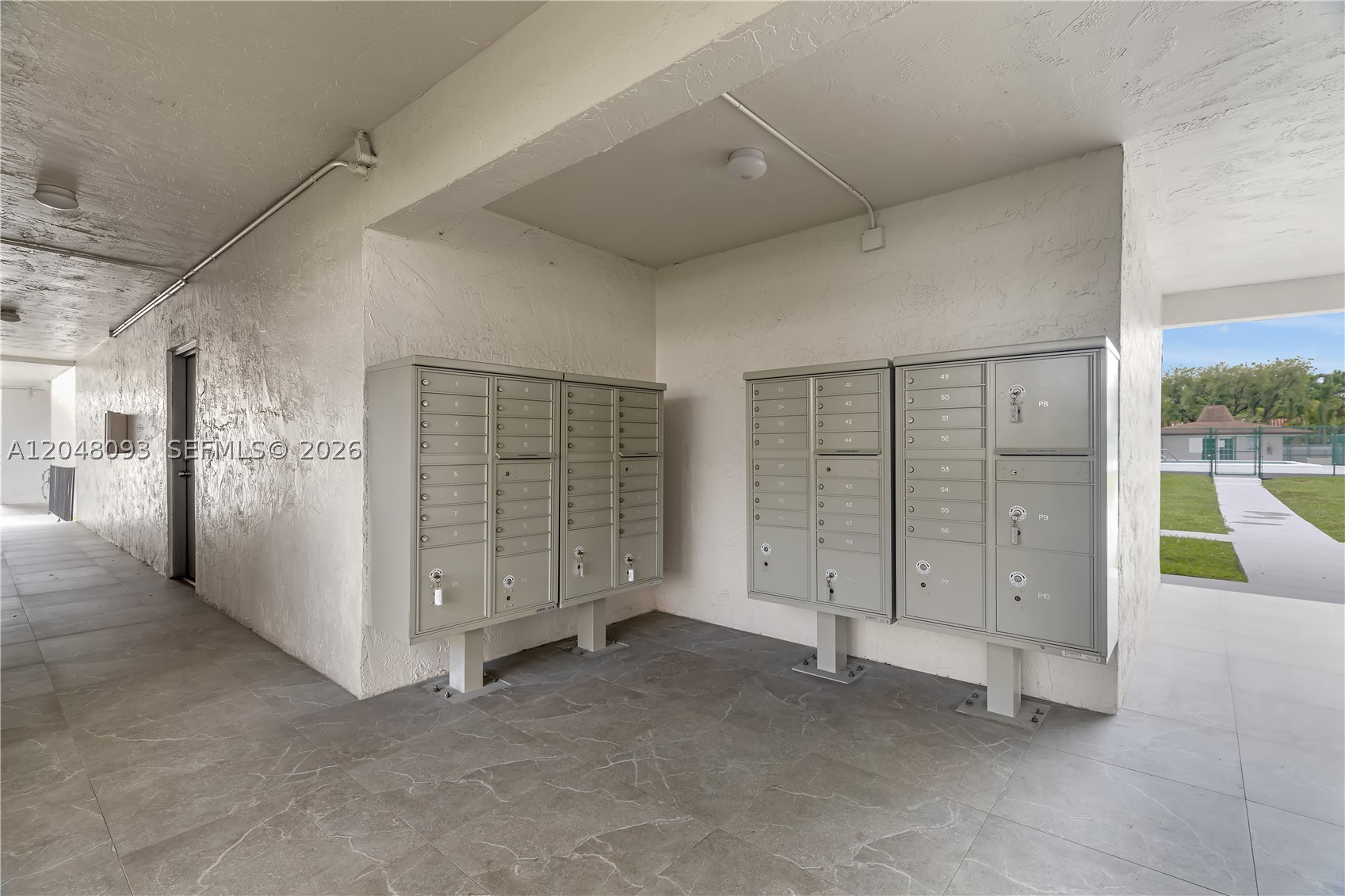 LA FUENTE CONDO - Residential Lease