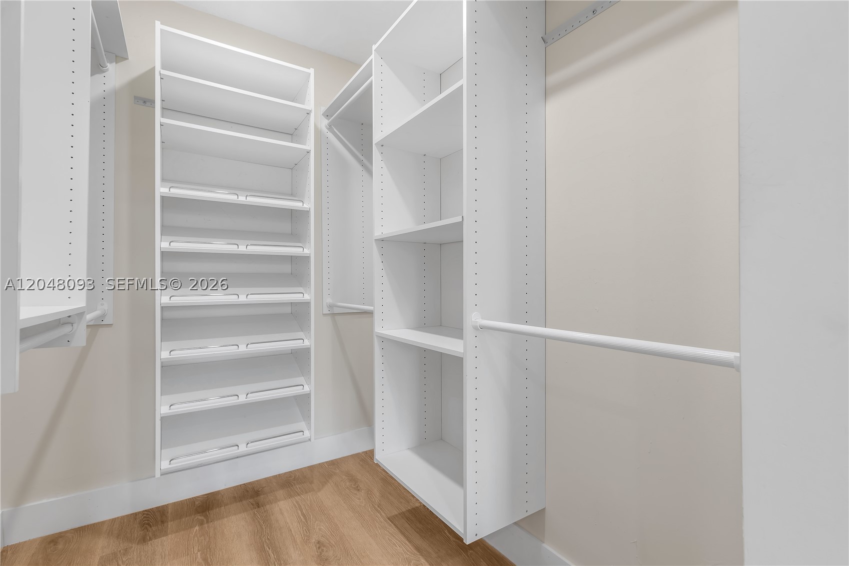 LA FUENTE CONDO - Residential Lease