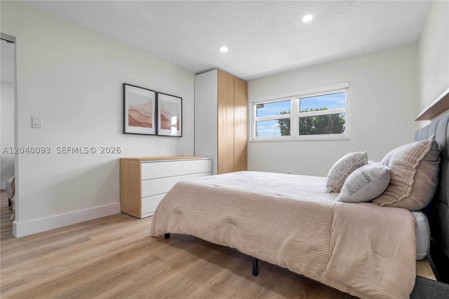 LA FUENTE CONDO - Residential Lease
