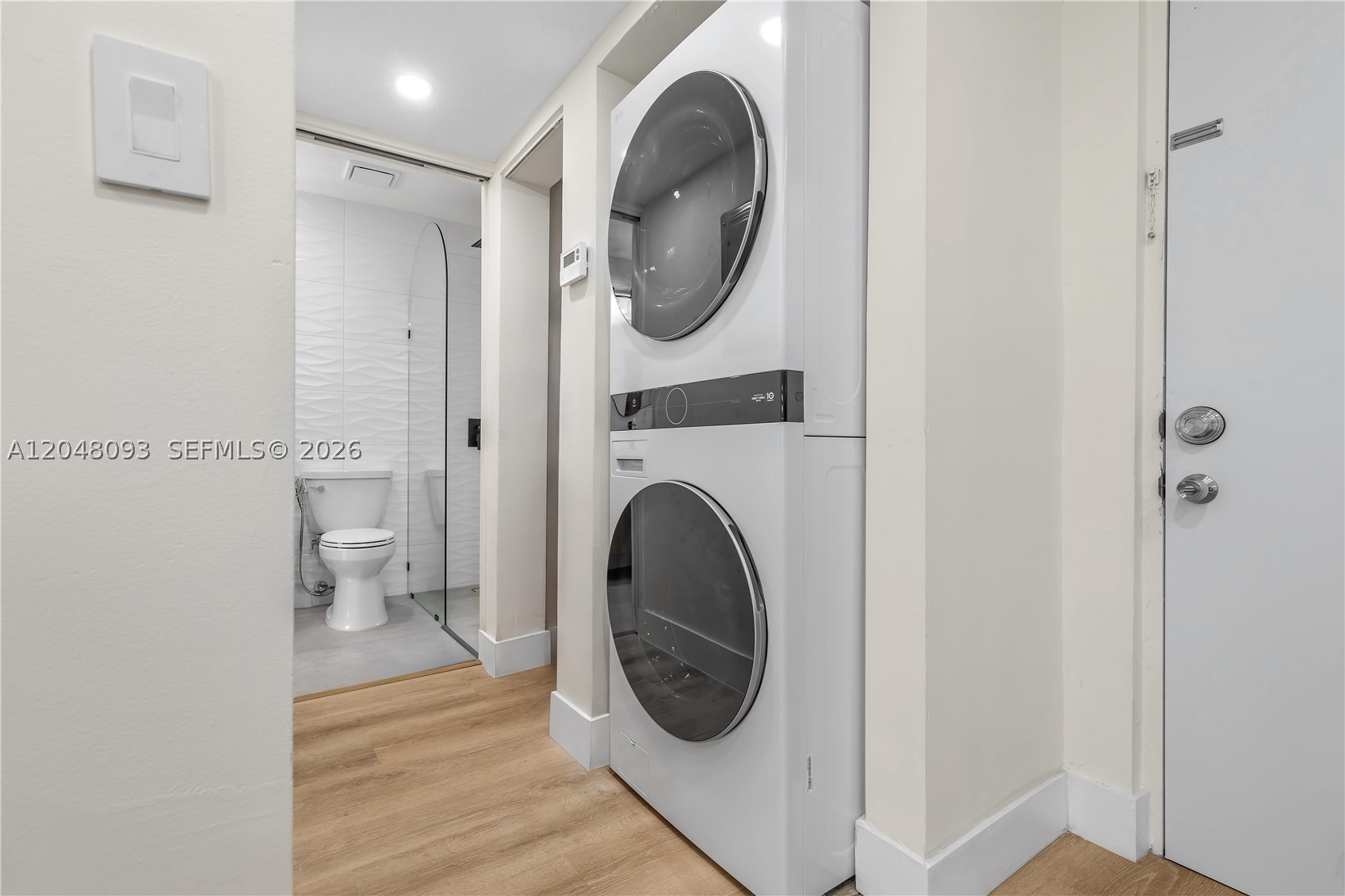 LA FUENTE CONDO - Residential Lease
