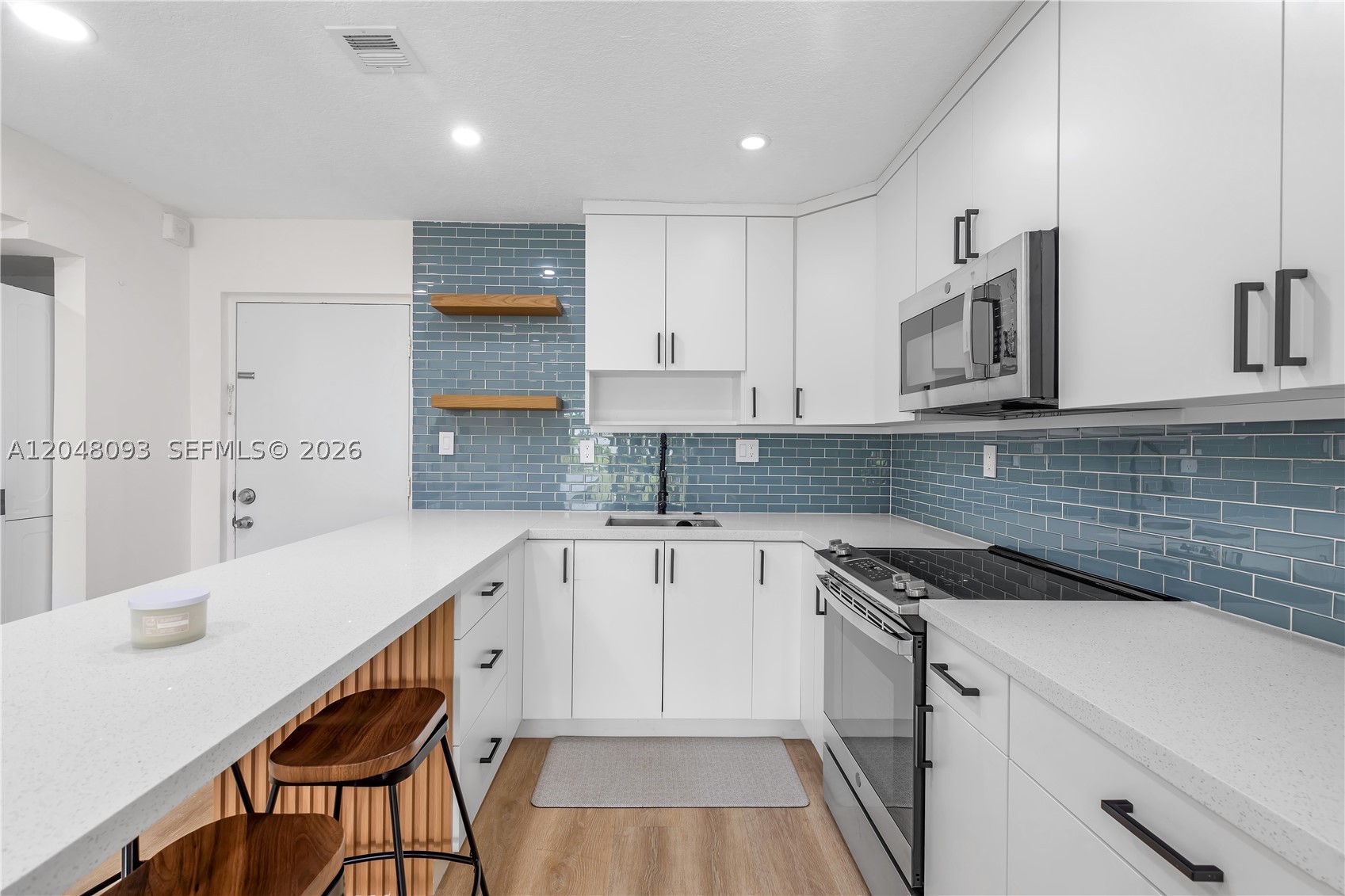 LA FUENTE CONDO - Residential Lease