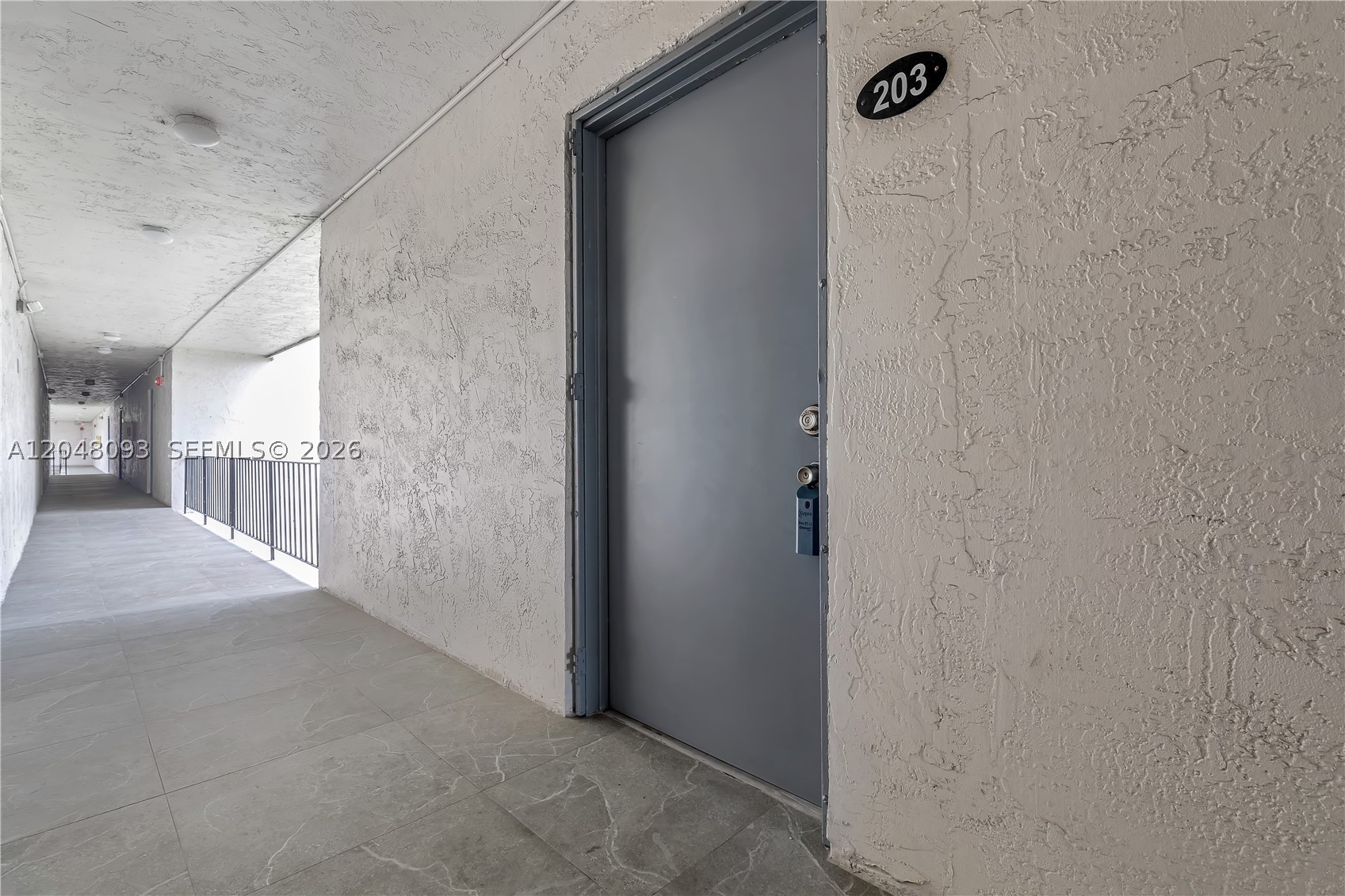 LA FUENTE CONDO - Residential Lease