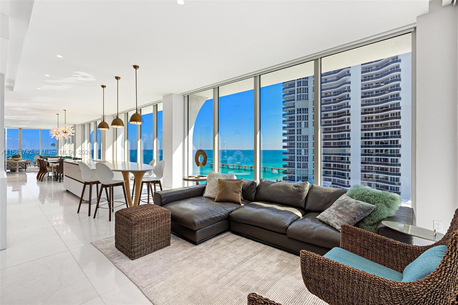 JADE SIGNATURE CONDO - Residential