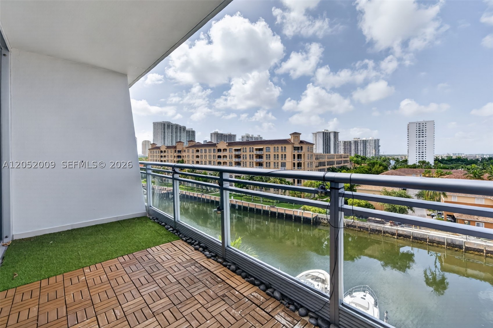 ARTECH RESIDENCES AT AVEN - Residential Lease