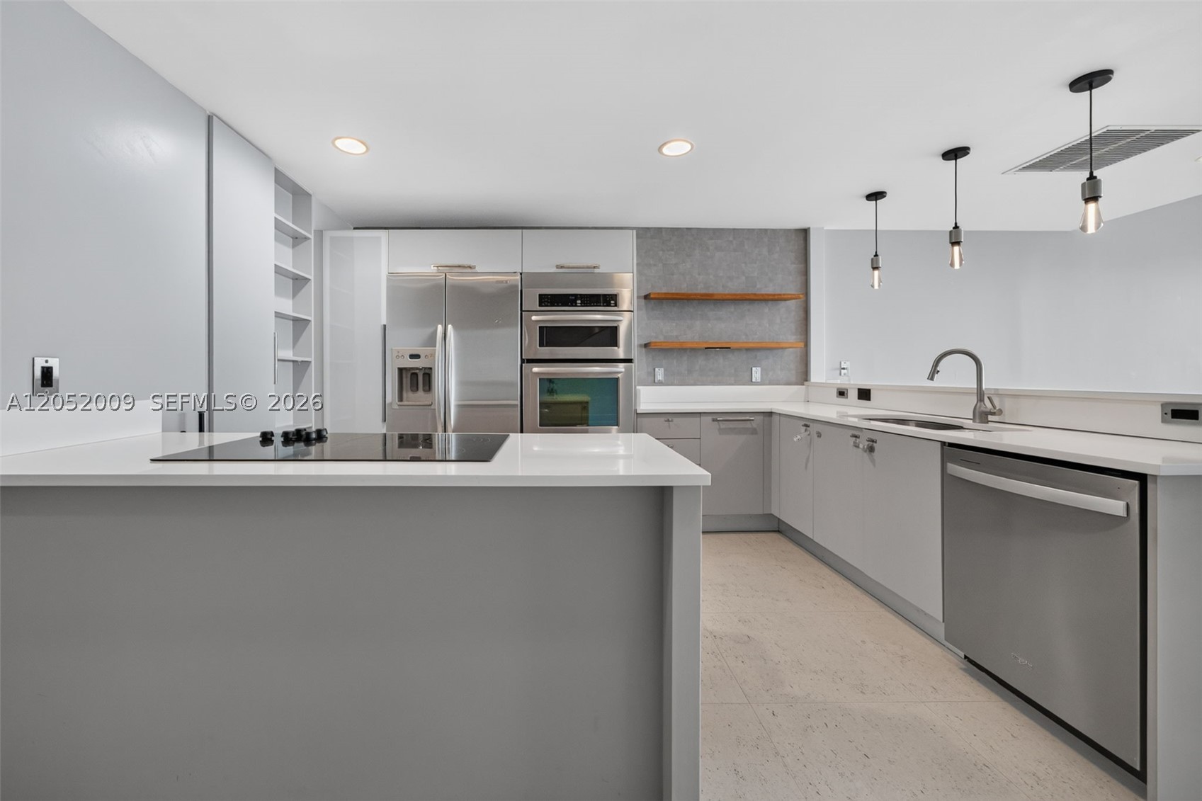 ARTECH RESIDENCES AT AVEN - Residential Lease