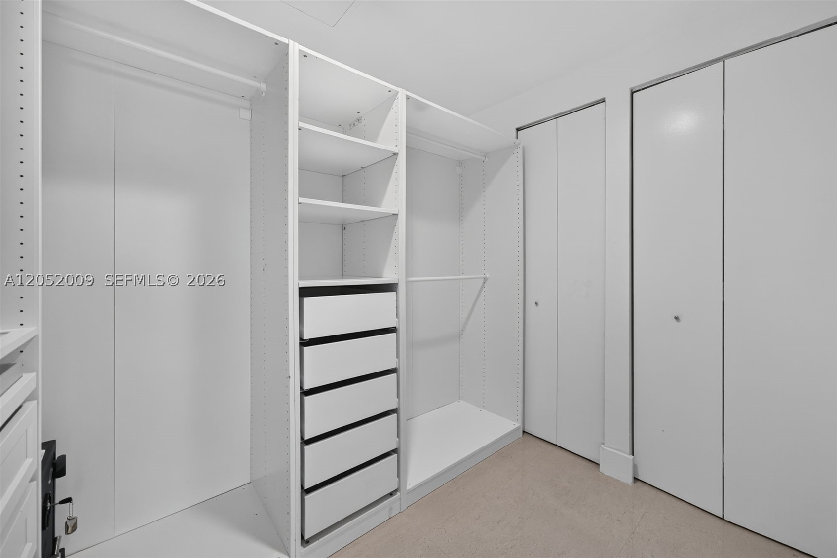 ARTECH RESIDENCES AT AVEN - Residential Lease
