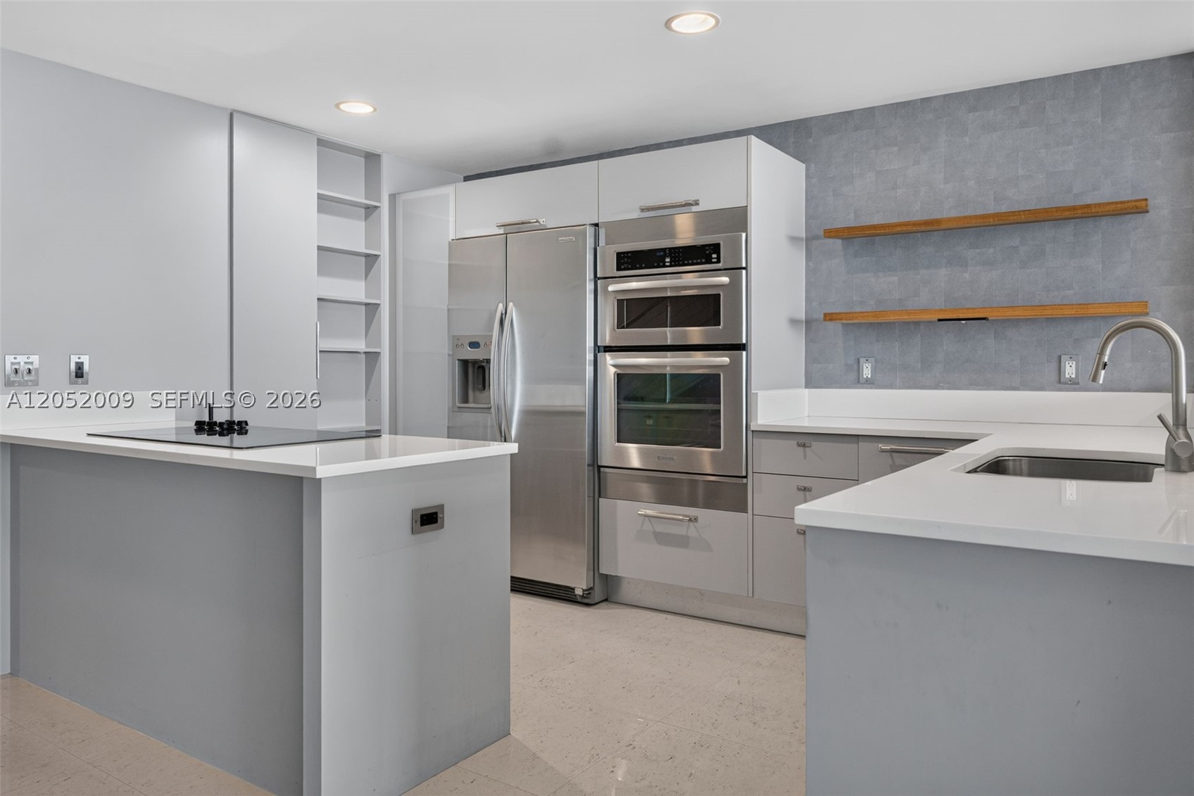 ARTECH RESIDENCES AT AVEN - Residential Lease