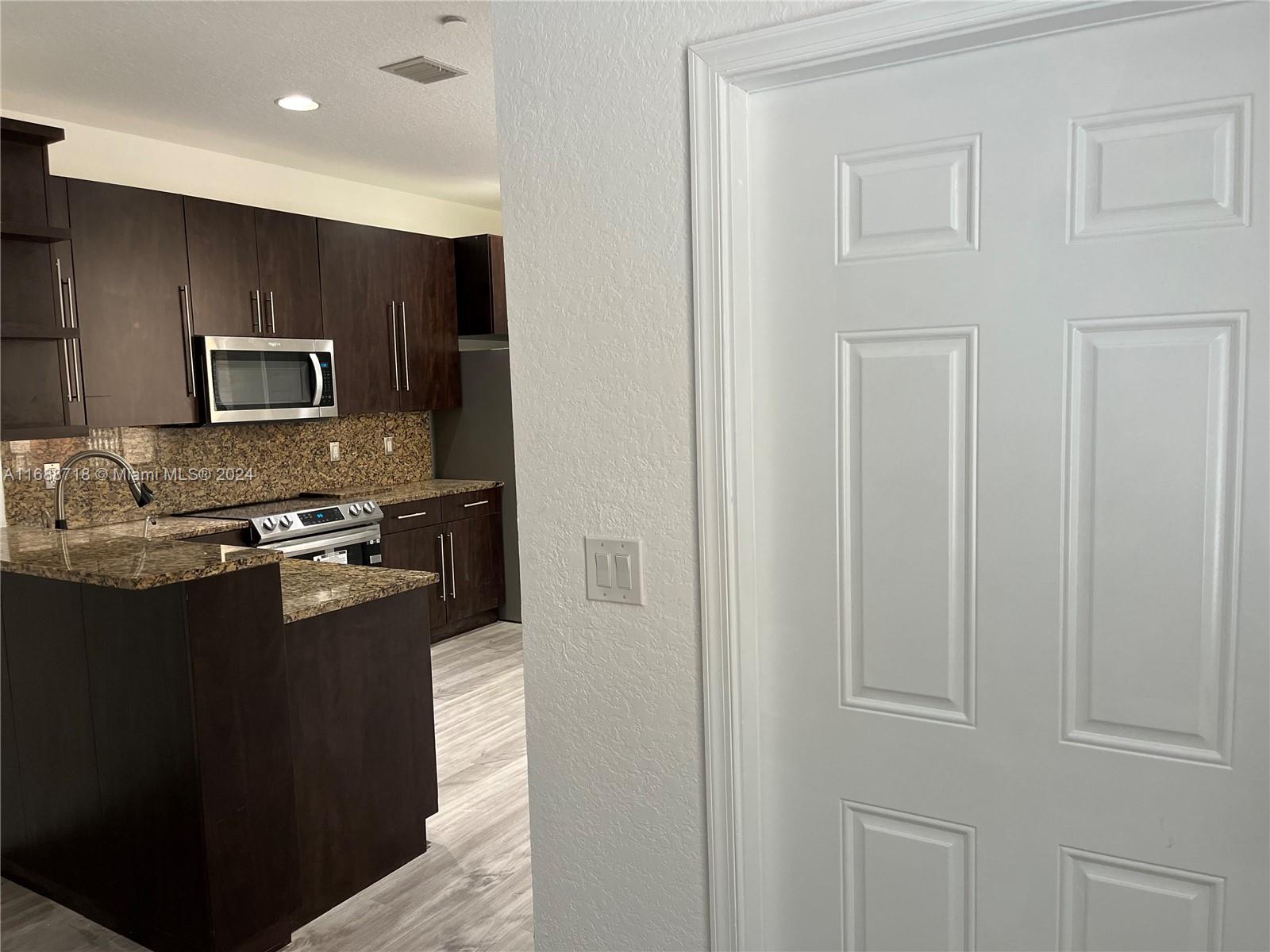 Couyart at the Grove - Residential Lease