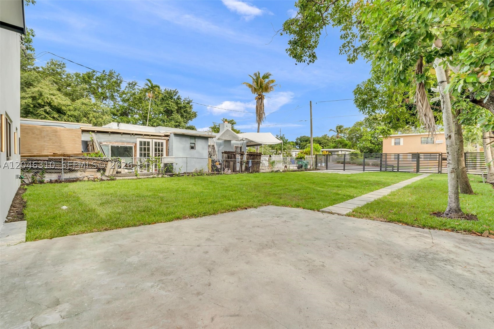 COLLEGE PARK - Residential