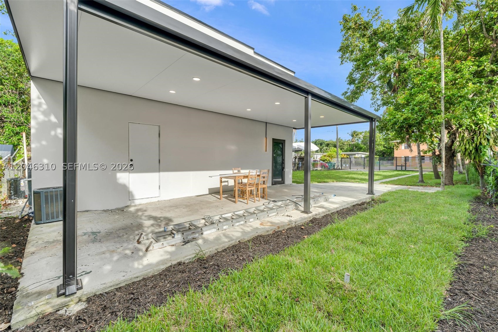 COLLEGE PARK - Residential