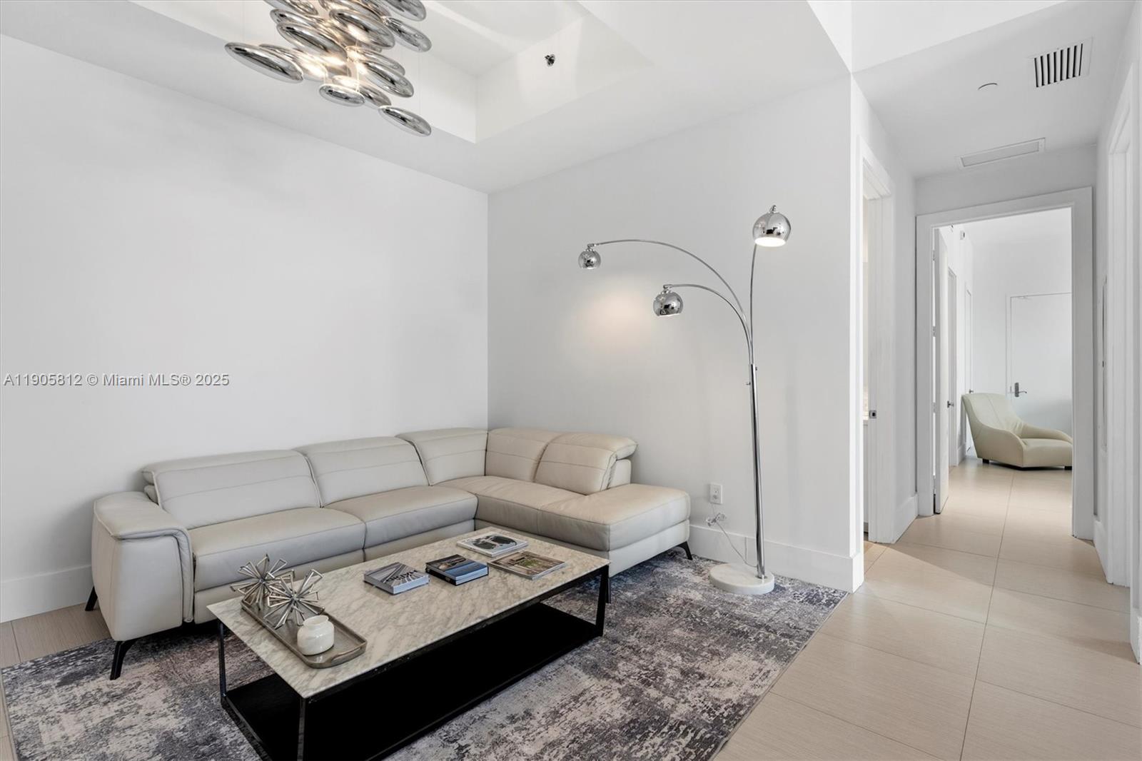 TDR TOWER III CONDO - Residential