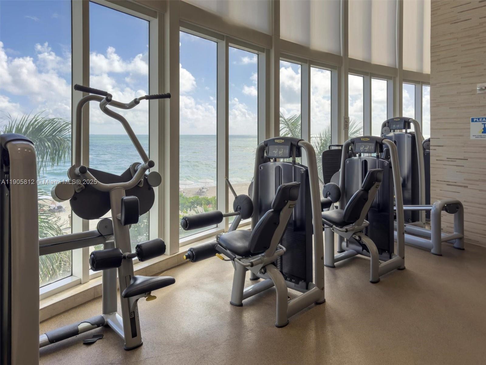 TDR TOWER III CONDO - Residential