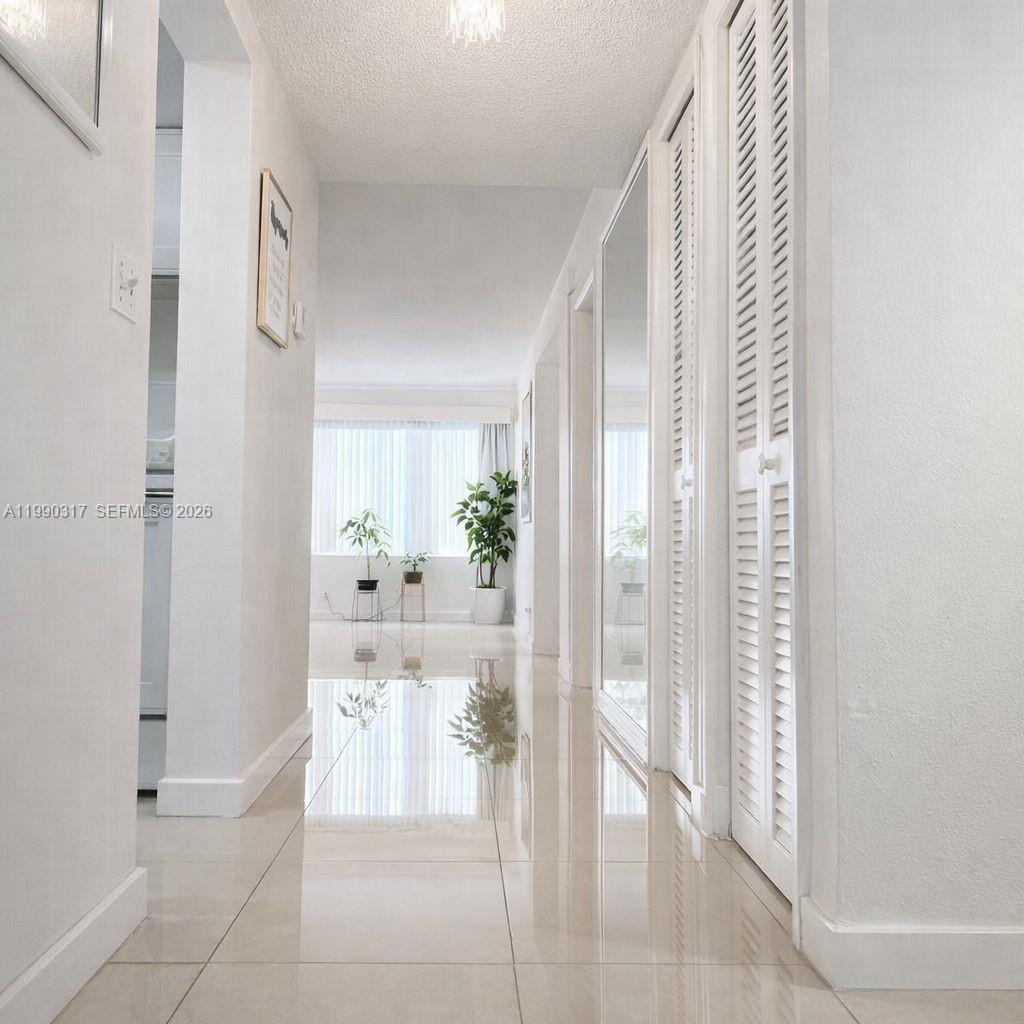 THIRD GULFSTREAM GARDEN - Residential