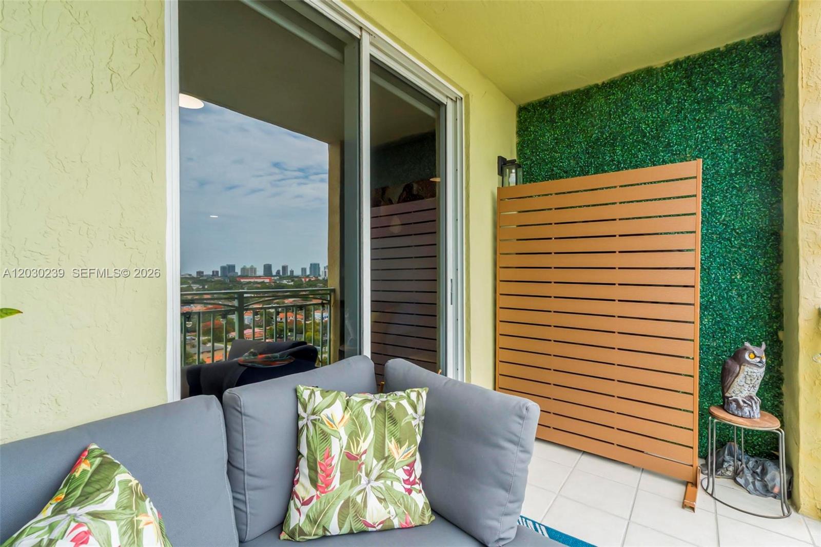 CORAL PLAZA OF MIAMI COND - Residential Lease