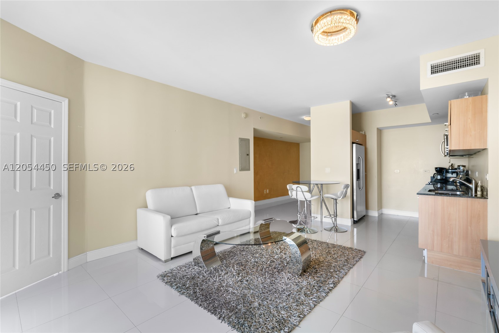 WIND CONDO - Residential Lease