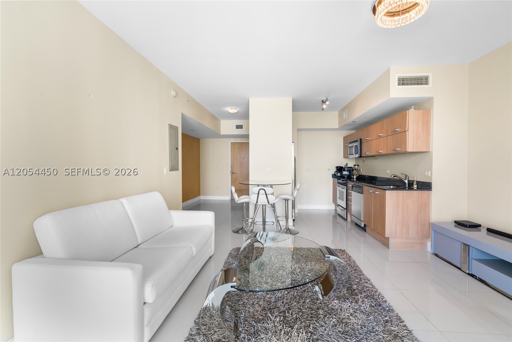 WIND CONDO - Residential Lease