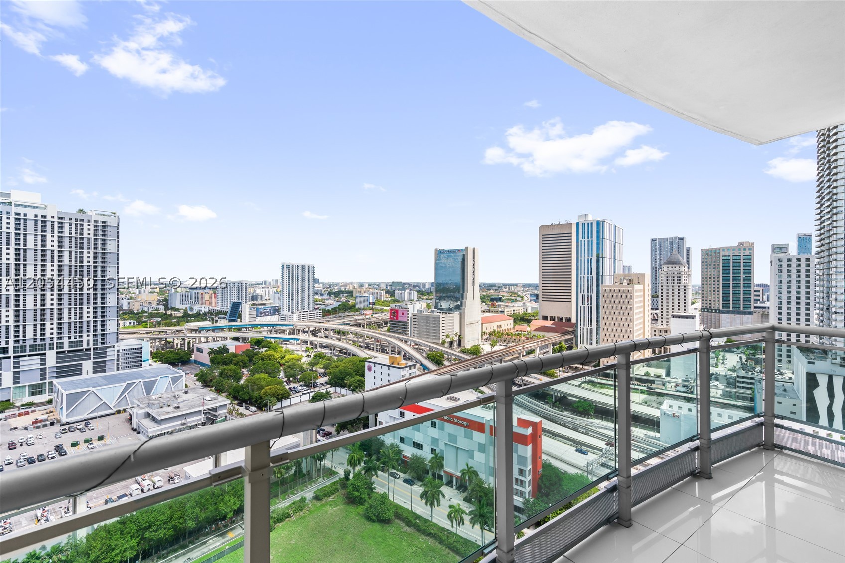WIND CONDO - Residential Lease