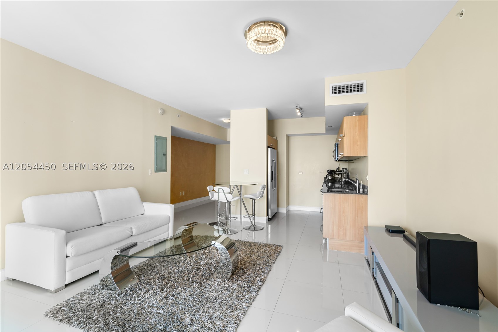 WIND CONDO - Residential Lease