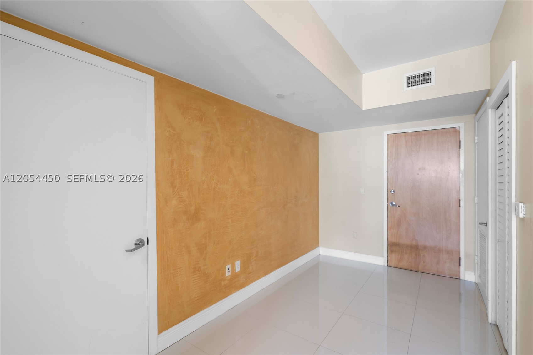 WIND CONDO - Residential Lease