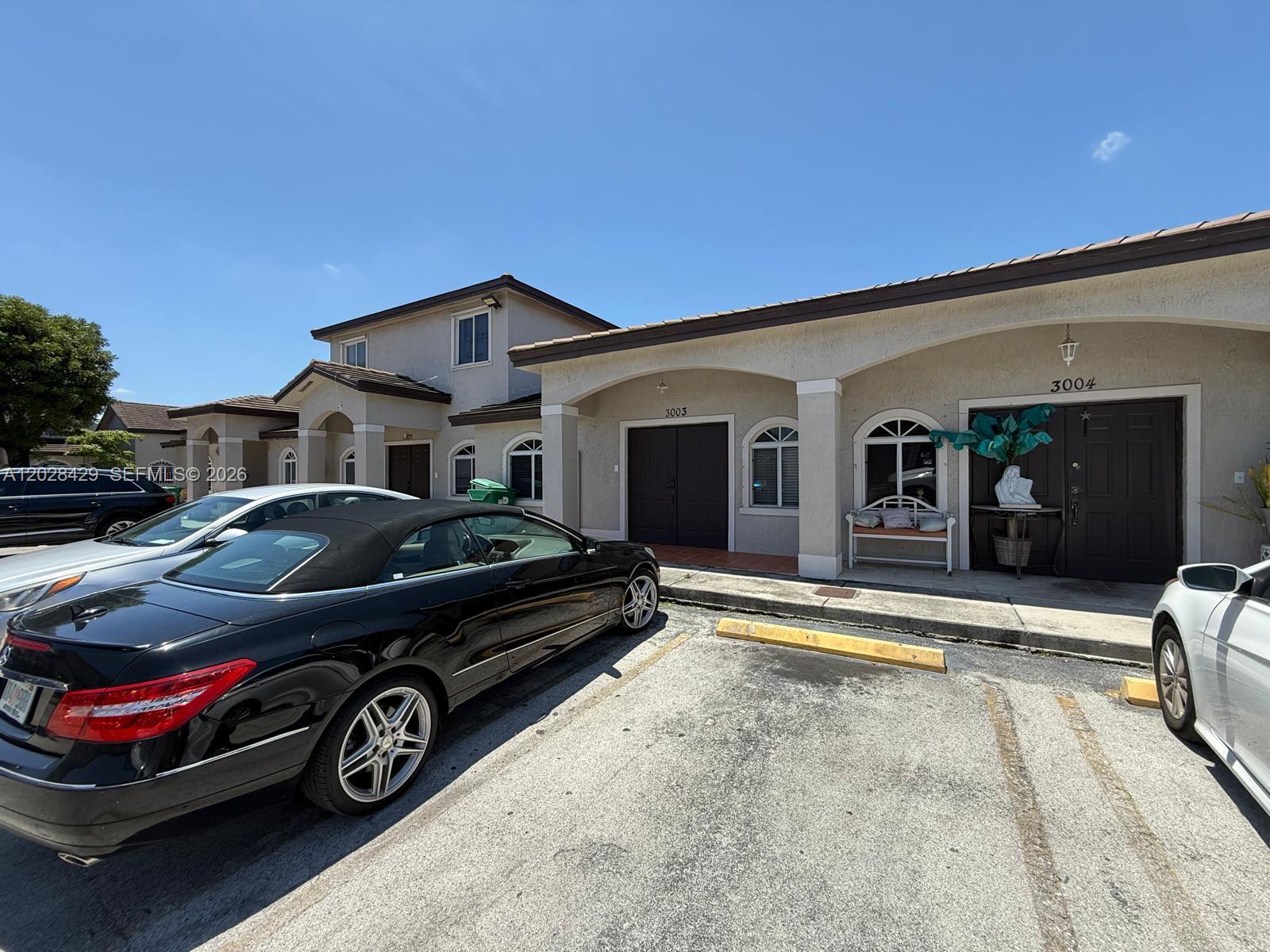 IBIS VILLA AT MIAMI GARDE - Residential