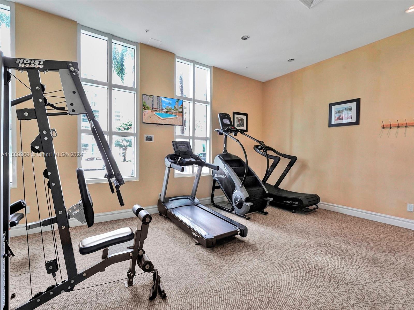 KING DAVID OF SUNNY ISLES - Residential Lease