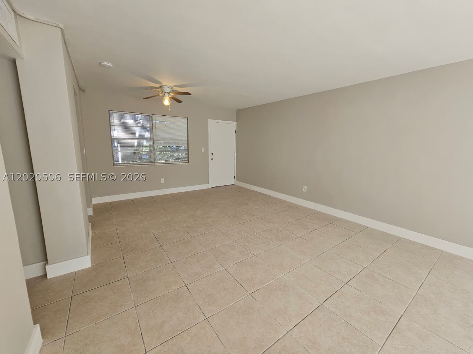 THE WHITE HOUSE CONDO - Residential