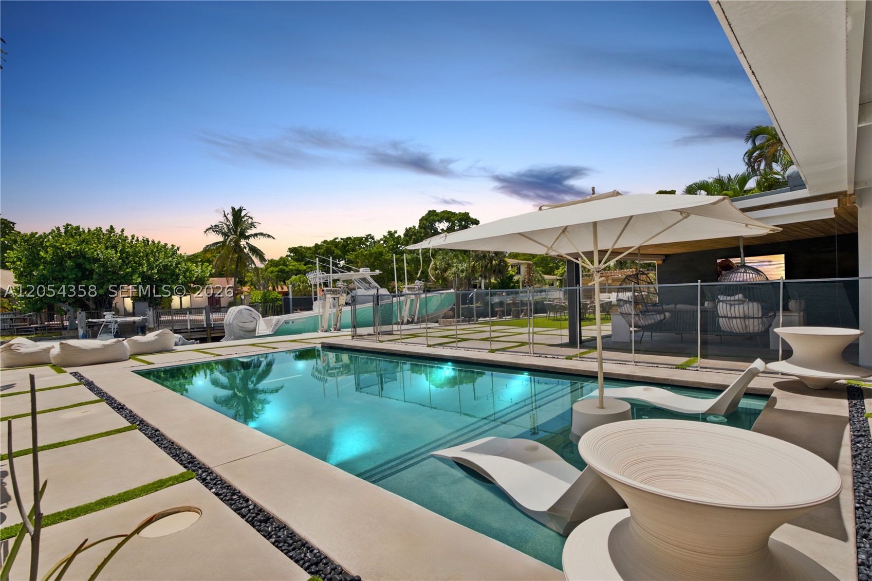 VENETIAN SEC KEYSTONE POI - Residential